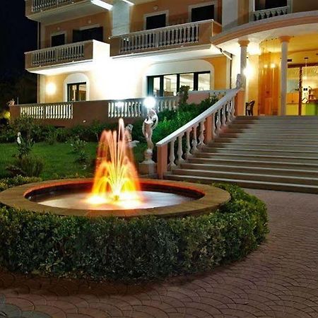 Hotel Residence Adria 罗迪-加尔加尼科 外观 照片