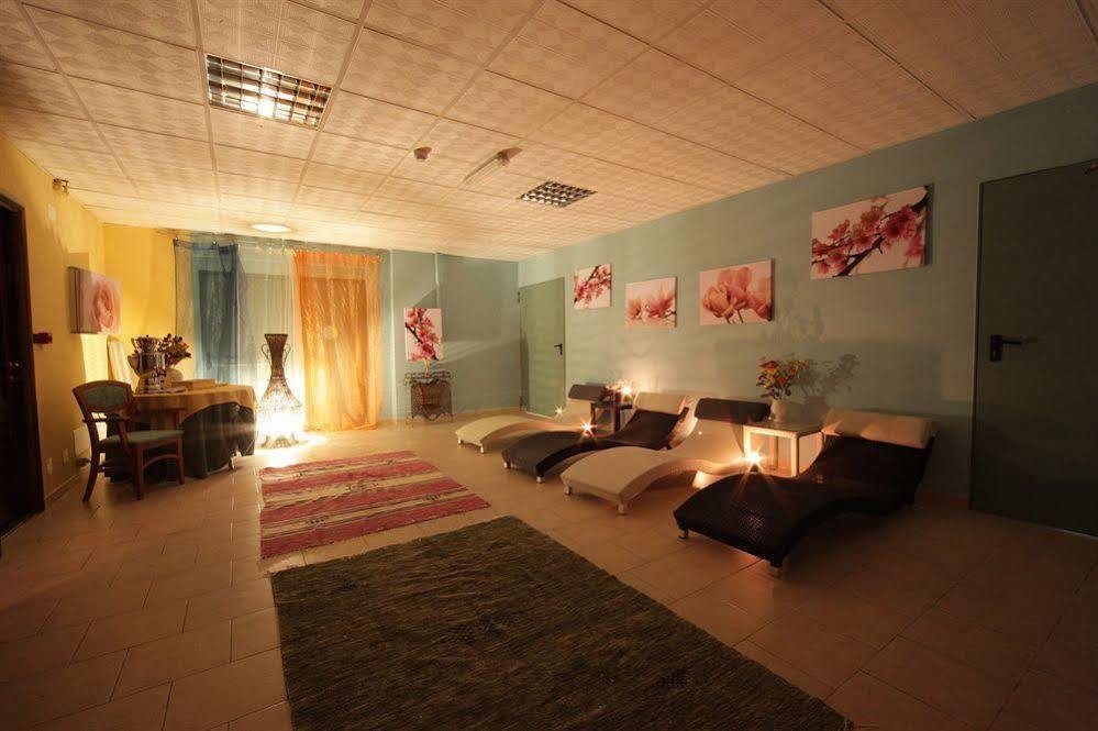 Hotel Residence Adria 罗迪-加尔加尼科 外观 照片